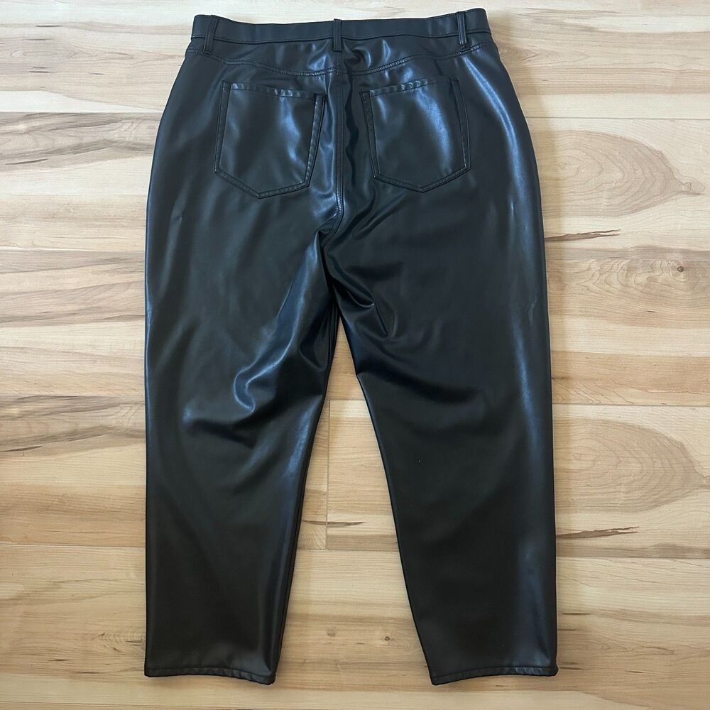 Abercrombie & Fitch Curvy Love Ultra High Rise Faux Leather Black Pants Sz 35/20 - Picture 4 of 5